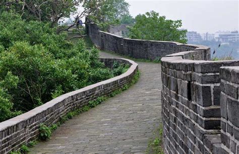 城墙土命|城墙土命缺什么？城墙土命好吗？